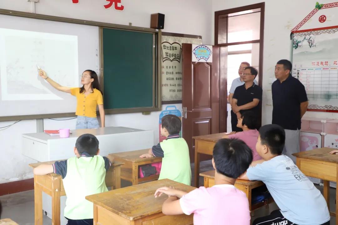 感恩有你 致敬老师—长田实业慰问特教老师