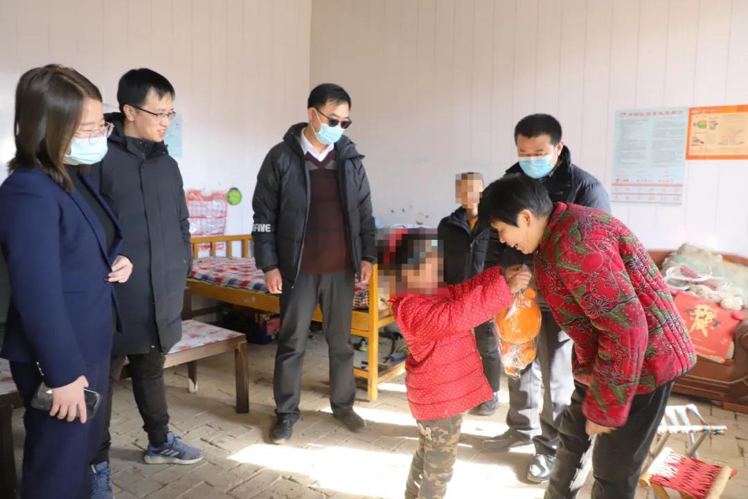 一处小屋 无限希望—团区委携手长田实业到捐建“希望小屋”走访慰问