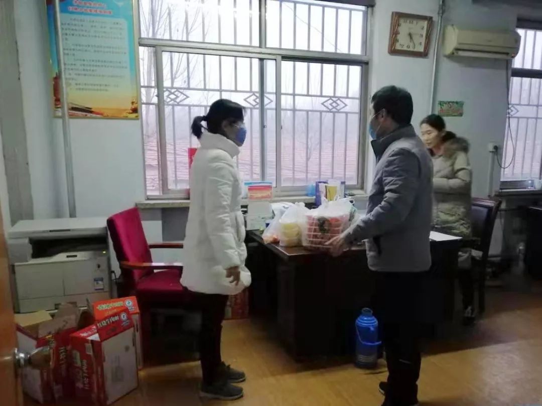 暖心!长田实业为坚守一线的疾控中心医护人员送去爱心餐