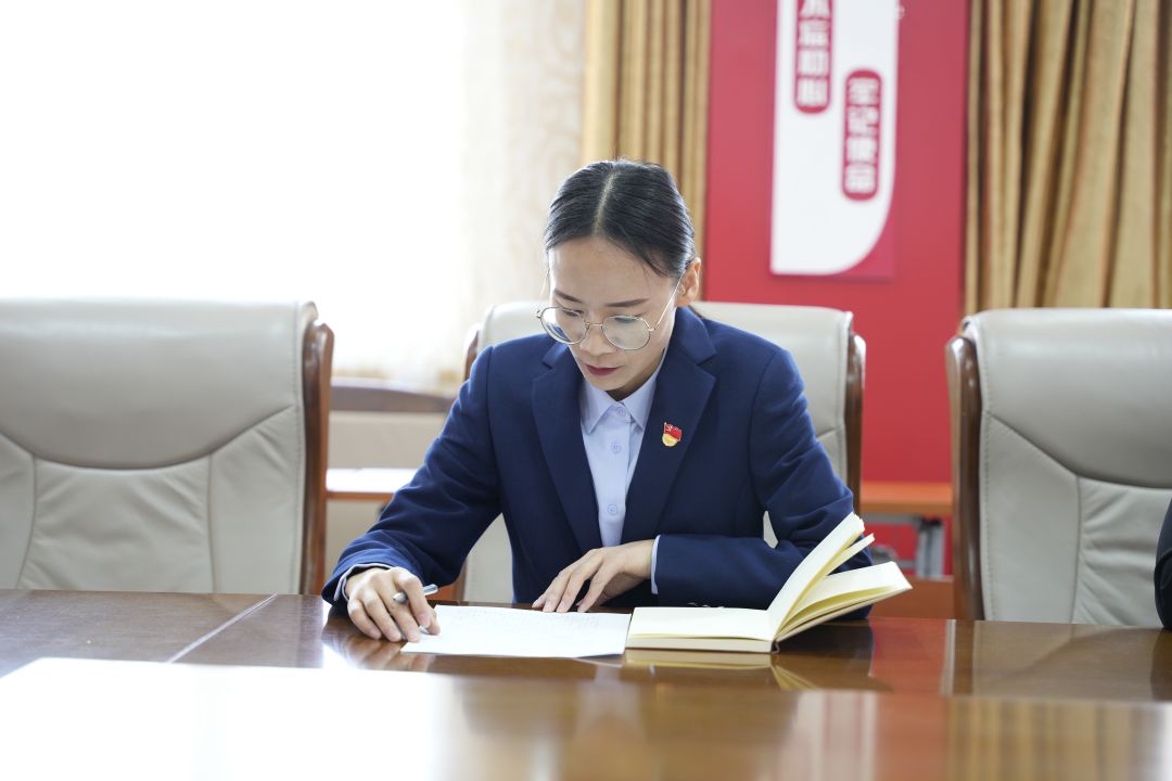 1681290749908407.jpg 李凤.jpg